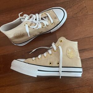 Converse Sneakers, size 3 new with box